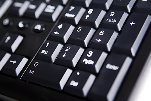 Comparing Bluetooth vs. RF Wireless Keyboards: Which is Right for You?